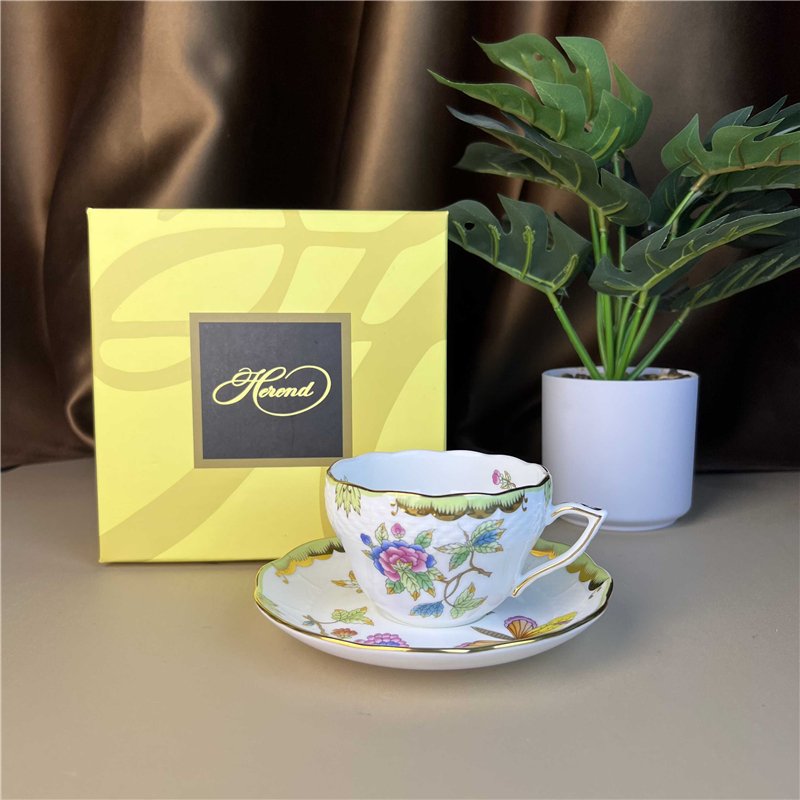 Coffee Tea Gift Basket - ชุดตะกร้าแก้วกาแฟและจานรองแก้วเซรามิกกล่องของขวัญกระเบื้องจีนสำหรับใส่น้ำชายามบ่ายอุปกรณ์สำหรับดื่มดอกไม้บ้าน